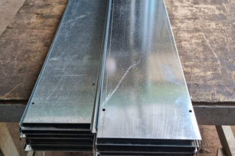 Tìm hiểu các loại máng cáp phổ biến được sử dụng trong hệ thống điện