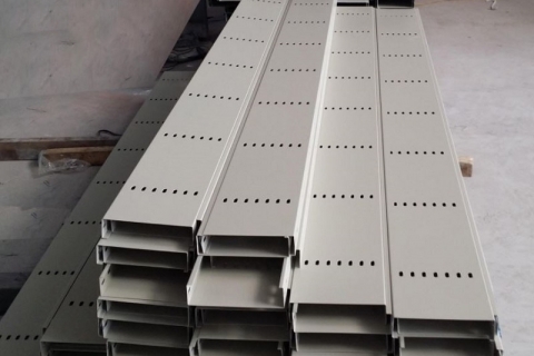 Địa chỉ mua máng cáp 200x100 giá tốt, chất lượng