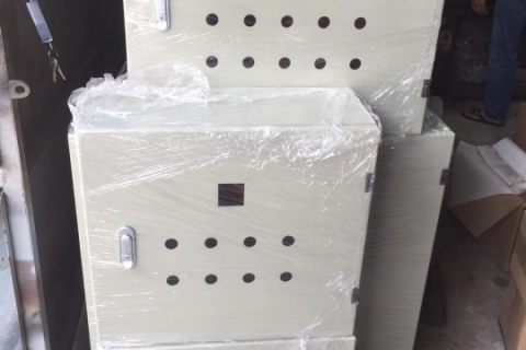 Lựa chọn nhà thầu thi công tủ điện công nghiệp tốt nhất