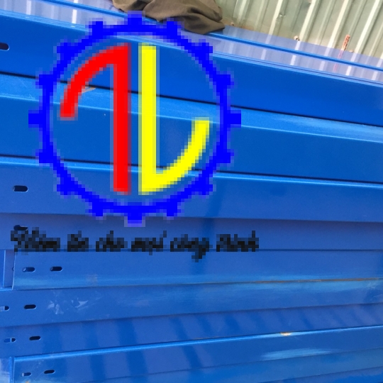 Máng cáp màu xanh